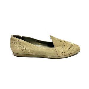 Vintage 1970s women's sage green suede slip on loafers